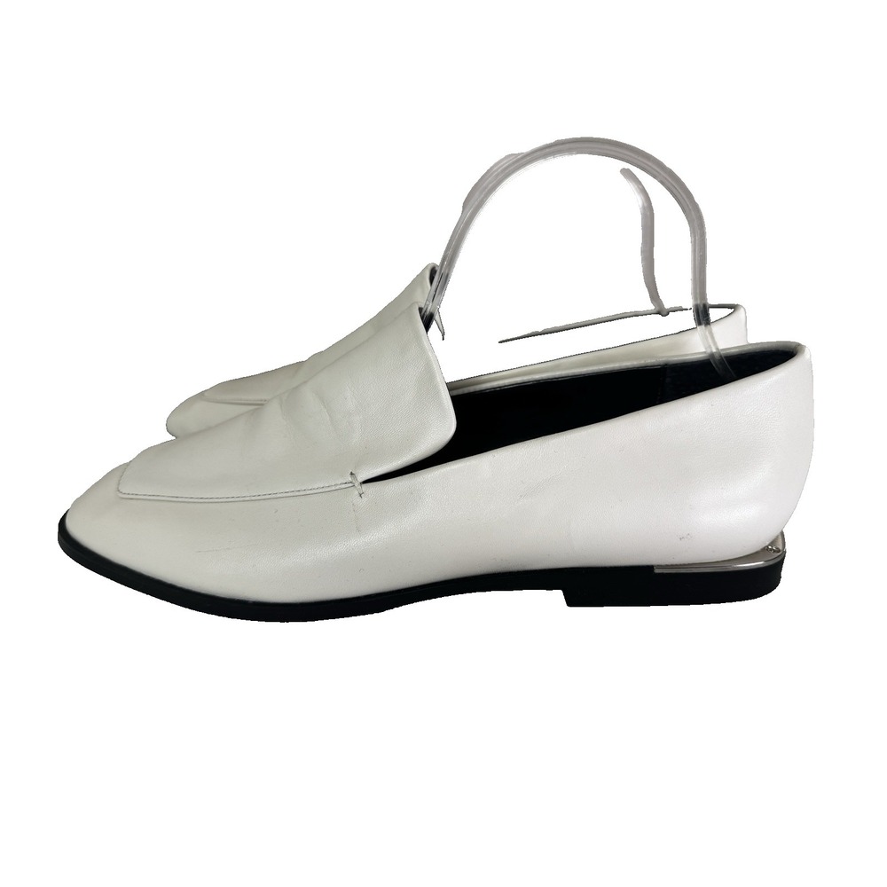 Marc Fisher Women 10 M White Hemmy Loafers Square Toe Flats Buttery Soft Leather